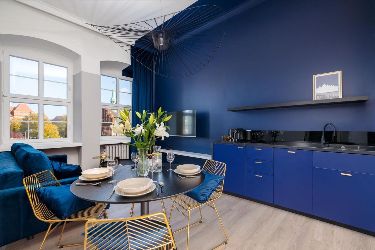 Philharmonic Apartment *